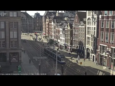 Laatste beeld van Damrak / Beurs van Berlage