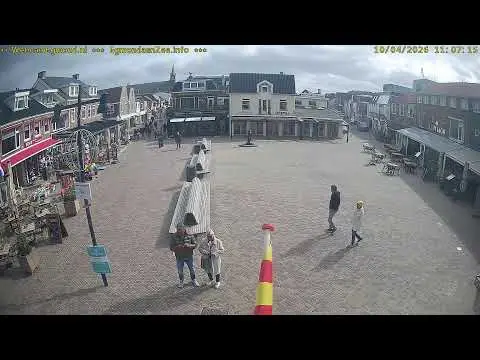Laatste beeld van Egmond aan Zee Pompplein Square