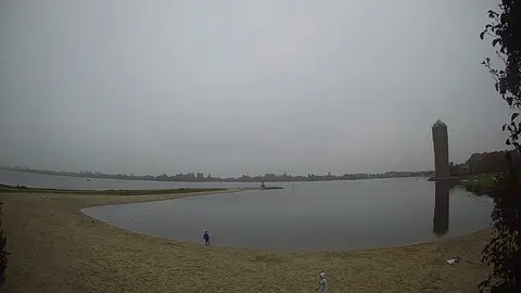 Laatste beeld van Surfeiland Aalsmeer
