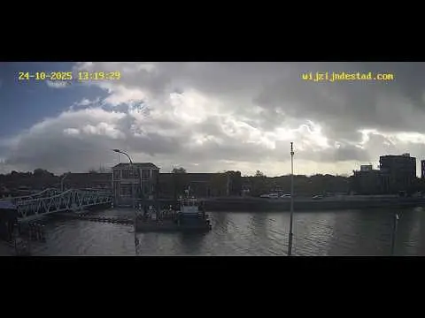 Laatste beeld van Middelburg kanaalbrug station (Piet Voscam)
